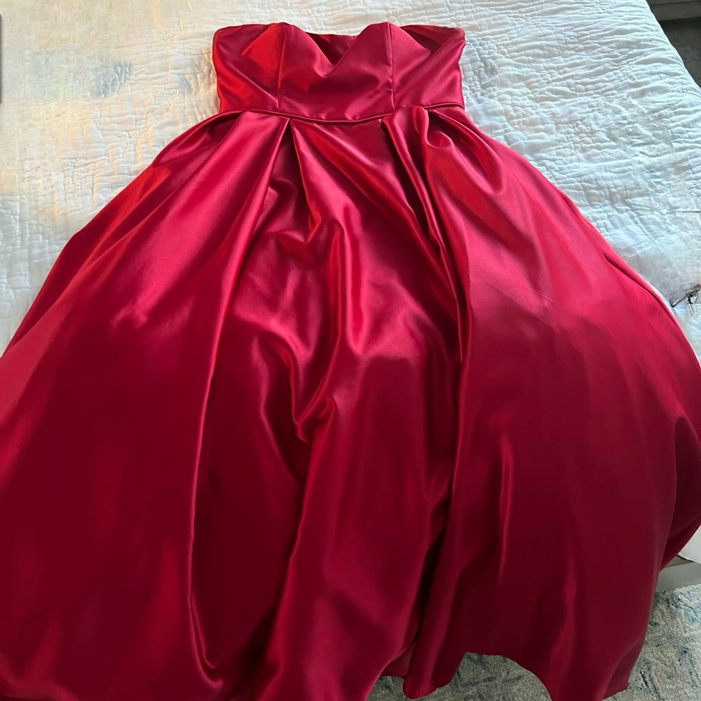 Beautiful formal strapless dress